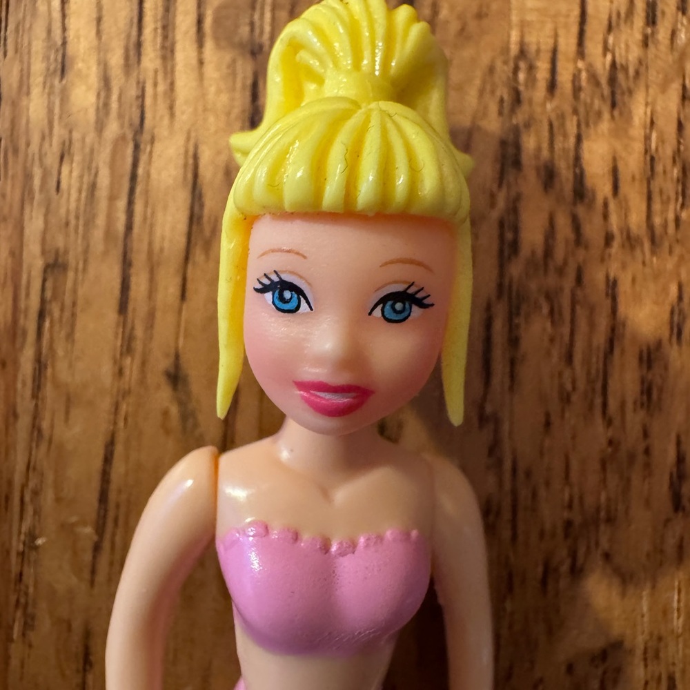 Vintage Polly Pocket doll
